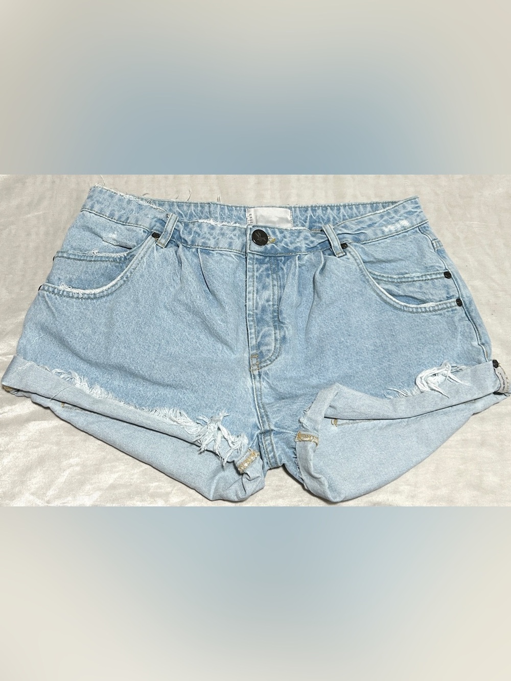 One Teaspoon Light Blue Distressed Rolled-Hem Denim Shorts